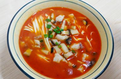 正宗鍋蓋面技術(shù)培訓(xùn)哪里好？秘制醬的熬制方法